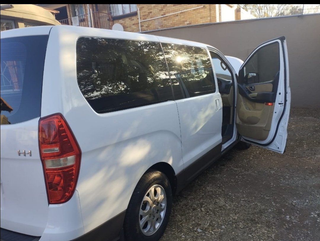 Hyundai H1 People Mover
